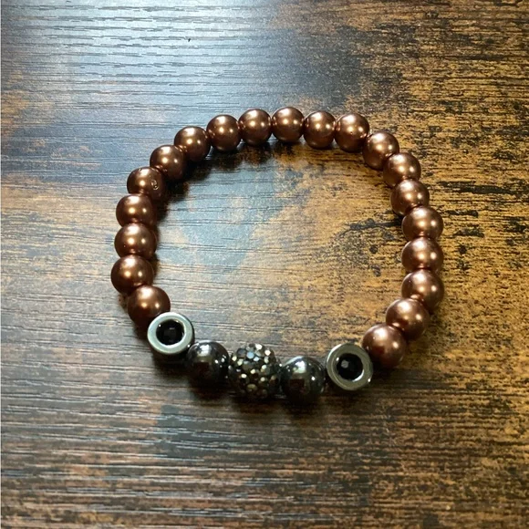 Bracelets - Picture 2 of 4